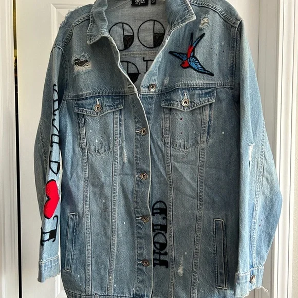 Only Jeans Distressed Denim Jacket Embroidered Playing Card Themed - Picture 9 of 9